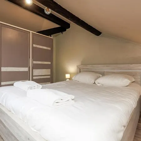 Upstays Duplex 45m Suquet Port * Cannes